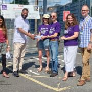 Cllrs Jindy Atwal, Will Chakawhata; Petition organisers Felicity Frost, Steve Parlour, Rebecca Il Ghany; Cllr Duncan  Sowry-House