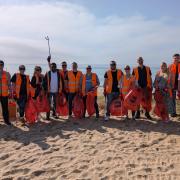 Volunteers clear 60kg of waste from beach