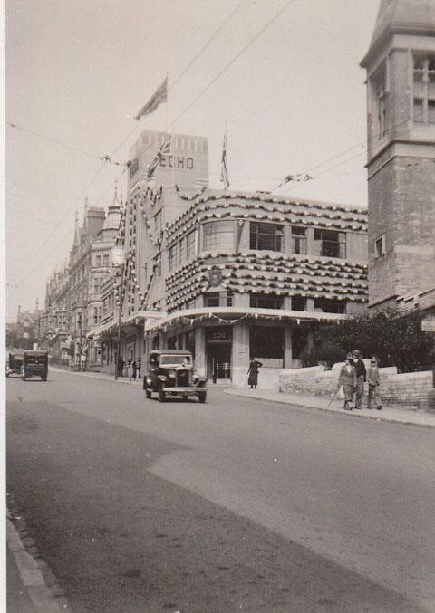 The Echo offices decorated for the King's Coronation in 1937.