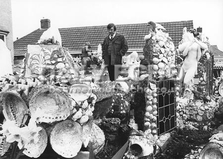 Shell House on Overcliff Drive in Southbourne. 29the April 1983. The shell garden was demolished in February 2001.