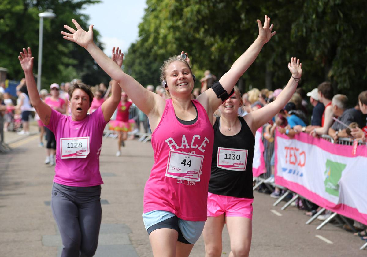 Pictures of the 5k AM and PM races from Poole Park Race For Life 2014