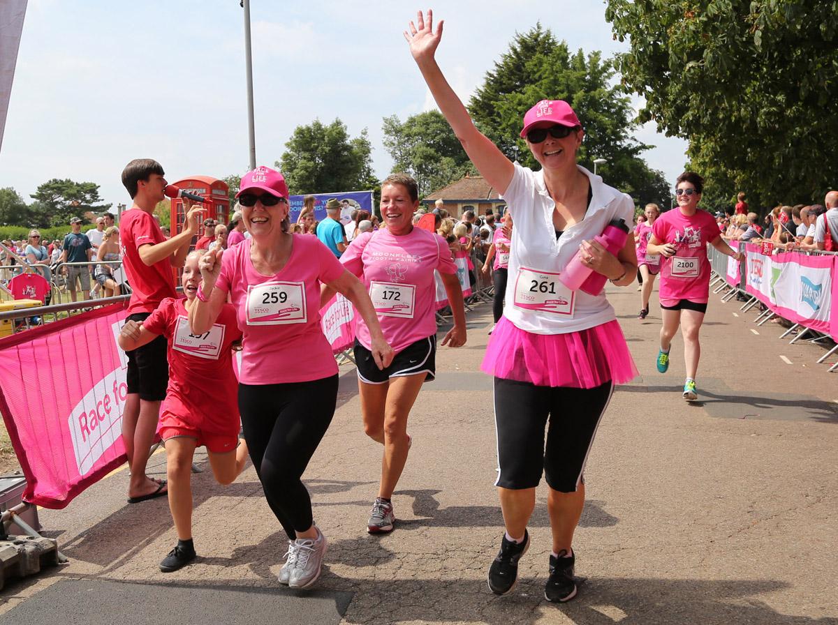 Pictures of the 5k AM and PM races from Poole Park Race For Life 2014