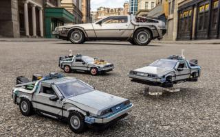 LEGO® DeLoreans. Credit: LEGO/ Universal Studios