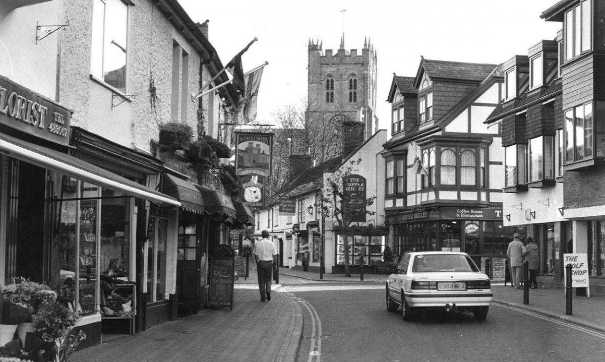 Christchurch High Street in 1996. Copyright Bournemouth Echo.