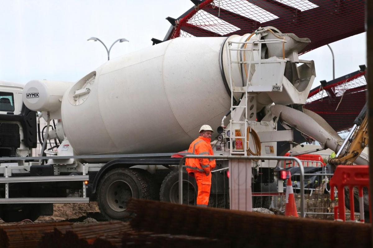 Work being carried out on the new seafront and tourism information kiosk and water play features between November 2014 and April 2015. 