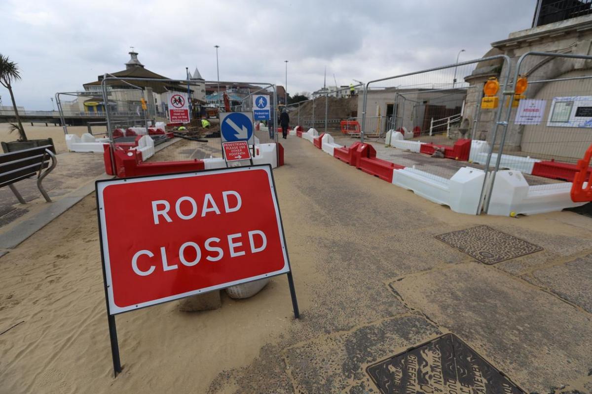 Work being carried out on the new seafront and tourism information kiosk and water play features between November 2014 and April 2015. 