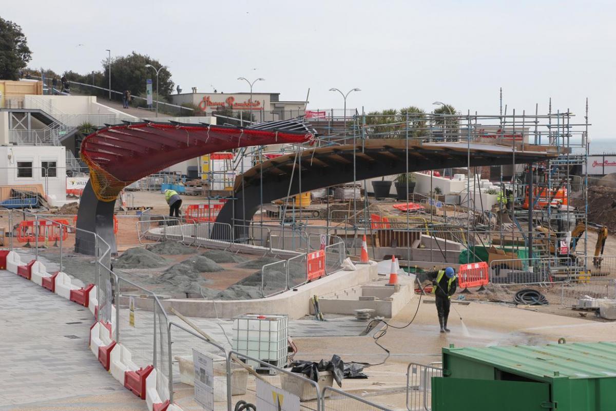 Work being carried out on the new seafront and tourism information kiosk and water play features between November 2014 and April 2015. 