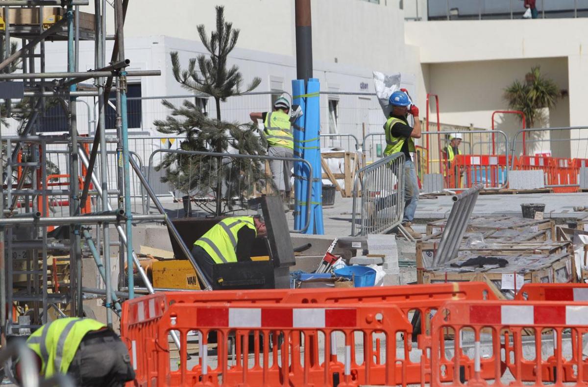 Work being carried out on the new seafront and tourism information kiosk and water play features between November 2014 and April 2015. 