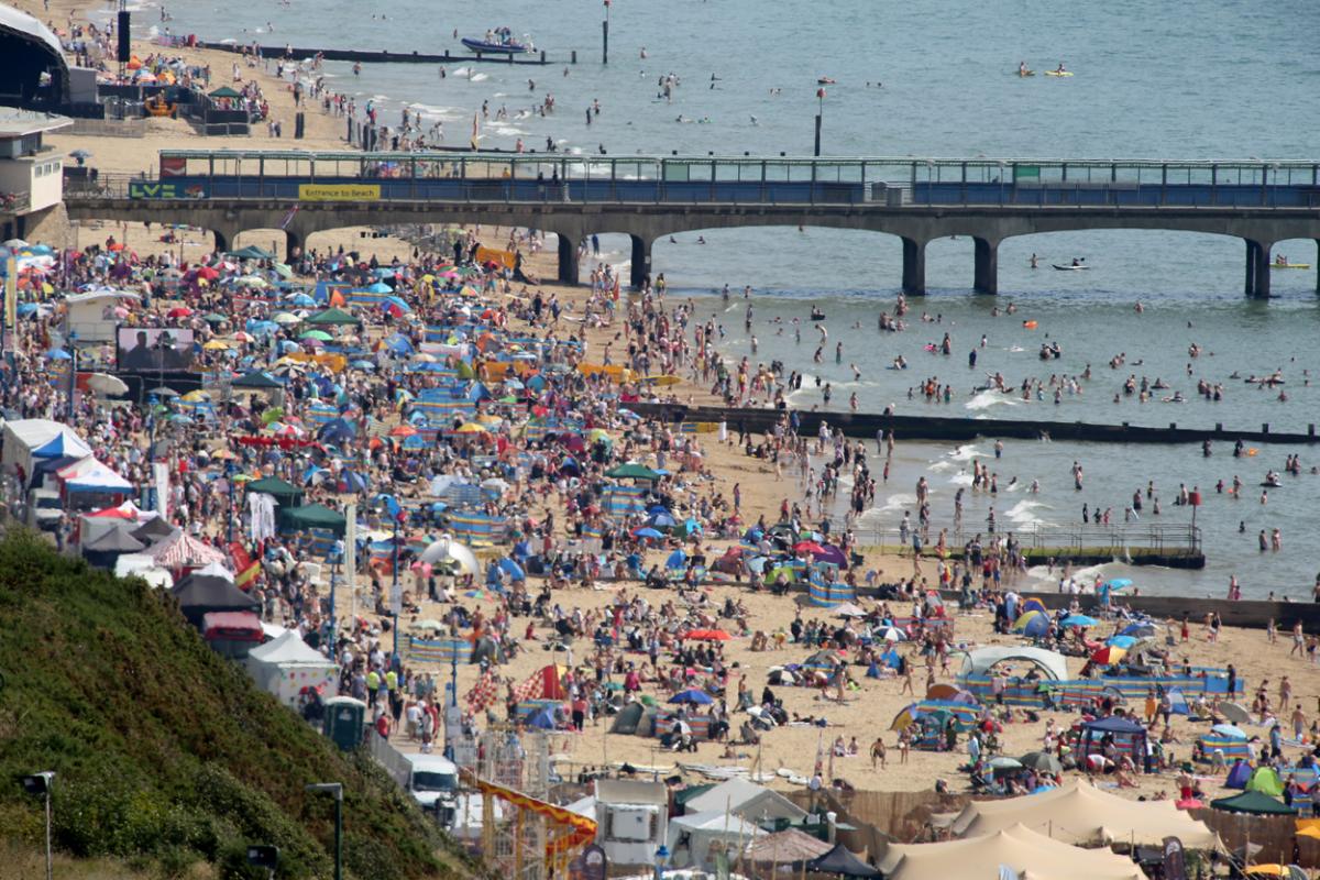 Day three at the Bournemouth Air Festival 2015. Pictures by Richard Crease, from the roof of the Cumberland Hotel.