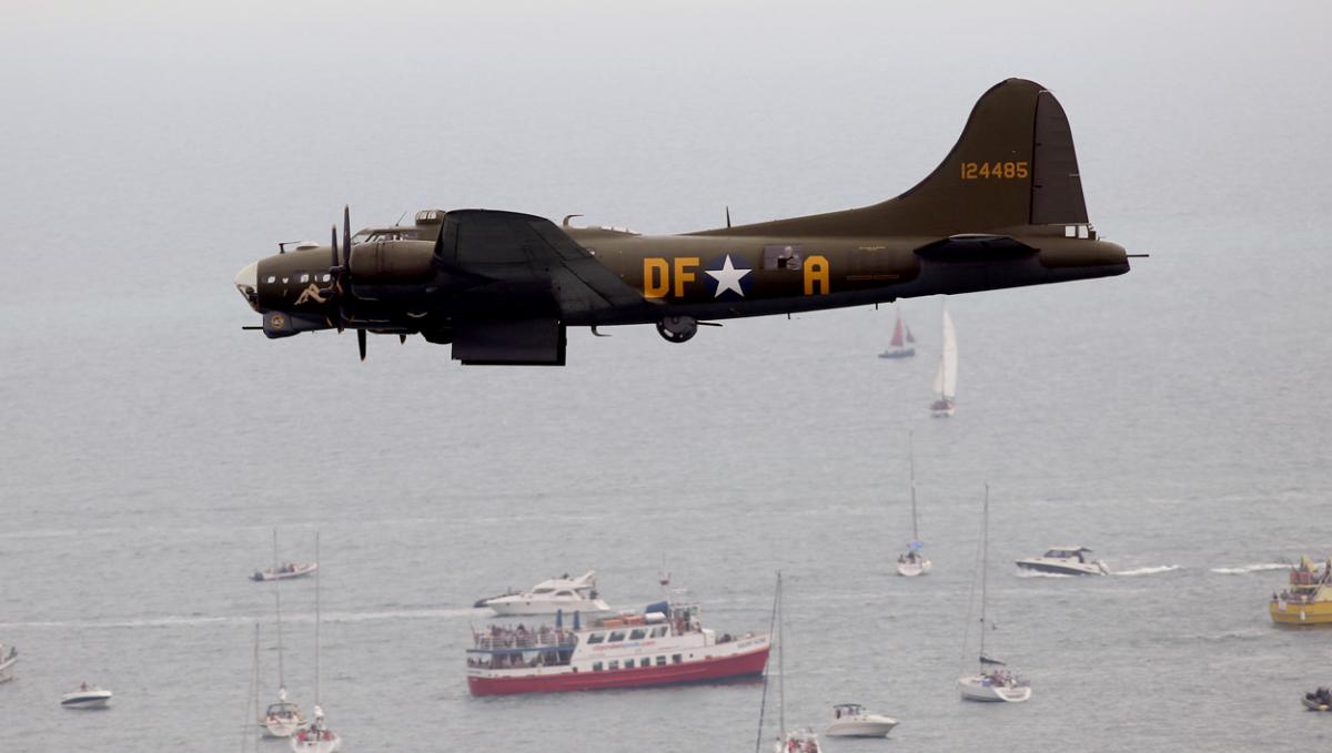 Day three at the Bournemouth Air Festival 2015. Pictures by Richard Crease, from the roof of the Cumberland Hotel.