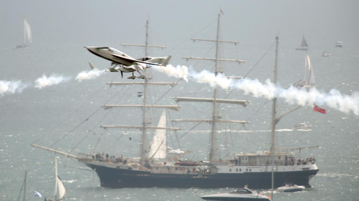 Day three at the Bournemouth Air Festival 2015. Pictures by Richard Crease, from the roof of the Cumberland Hotel.