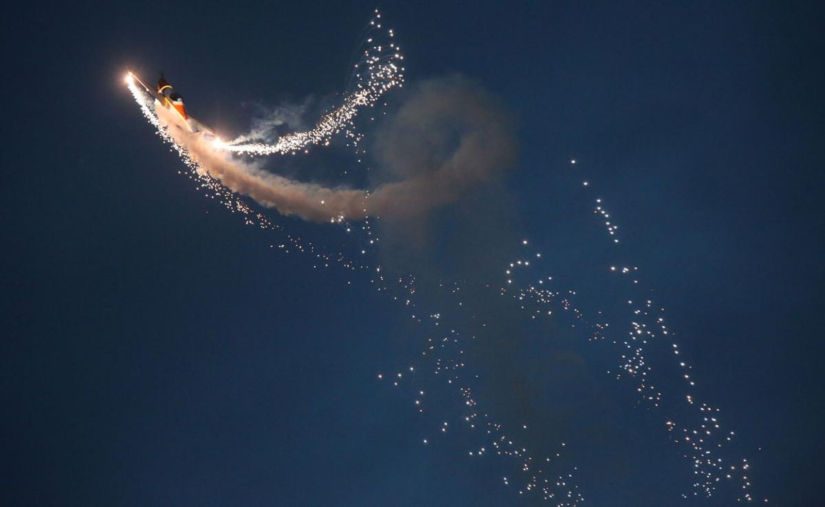 Dusk display pictures from day three of the Bournemouth Air Festival 2015 by Corin Messer. 