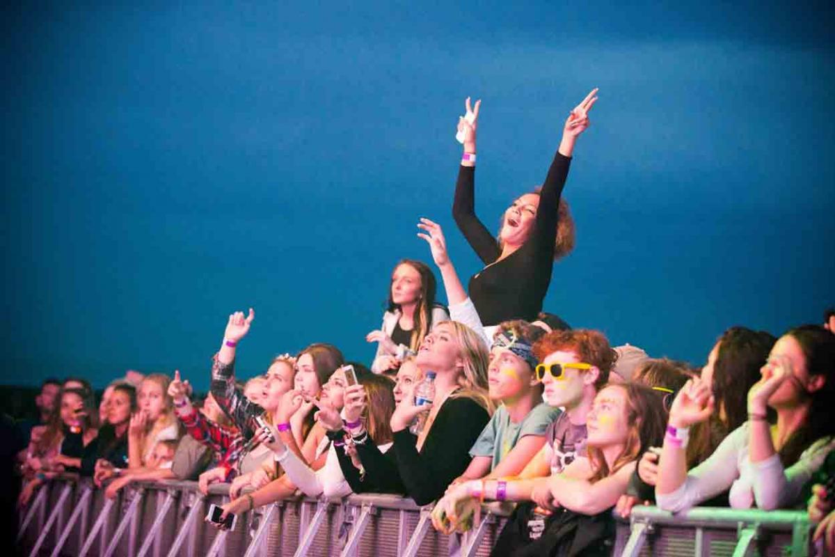 Dance Night at Boscombe Pier featuring performances by the Artful Dodger, Black Box, Livin Joy and K Klass. Pictures by Sebastian Schofield. 